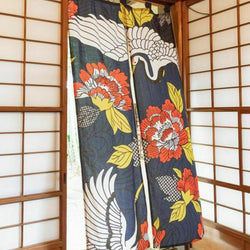 JZZKAYA7INP1151-TSURU : Noren Japanese Doorway Curtain - Japanese Tsuru Bird / Crane Design