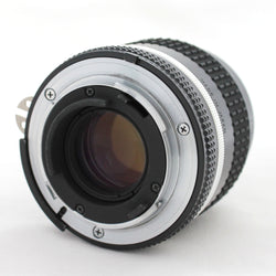C2452 : Nikon Ai-s Nikkor 35mm F/2 Wide Angle MF Lens S/N32* SIC Version with Hood HN-3