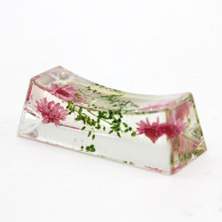 JZZNNFHON-APPK : Japanese Chopstick Rest / Spoon Fork Knife Holder with Real Flower in Acrylic (Asparagus Pink)